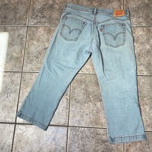 Levi’s 514 High Waisted Jean Capris